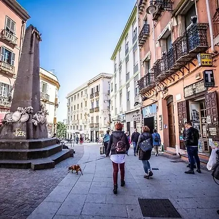 Piazza Martiri Flat Apartment Cagliari